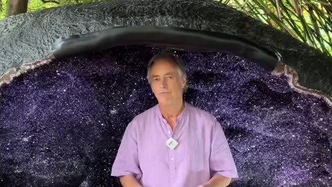 An amethyst geode weighing 10,000 kilograms.
			