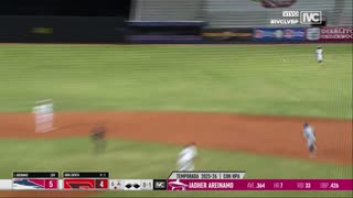 Balita Ortega con un rifle desde el RF