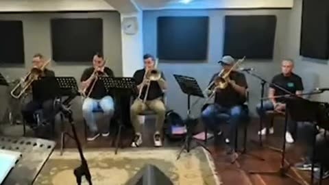 Dimensión Latina en pleno ensayo