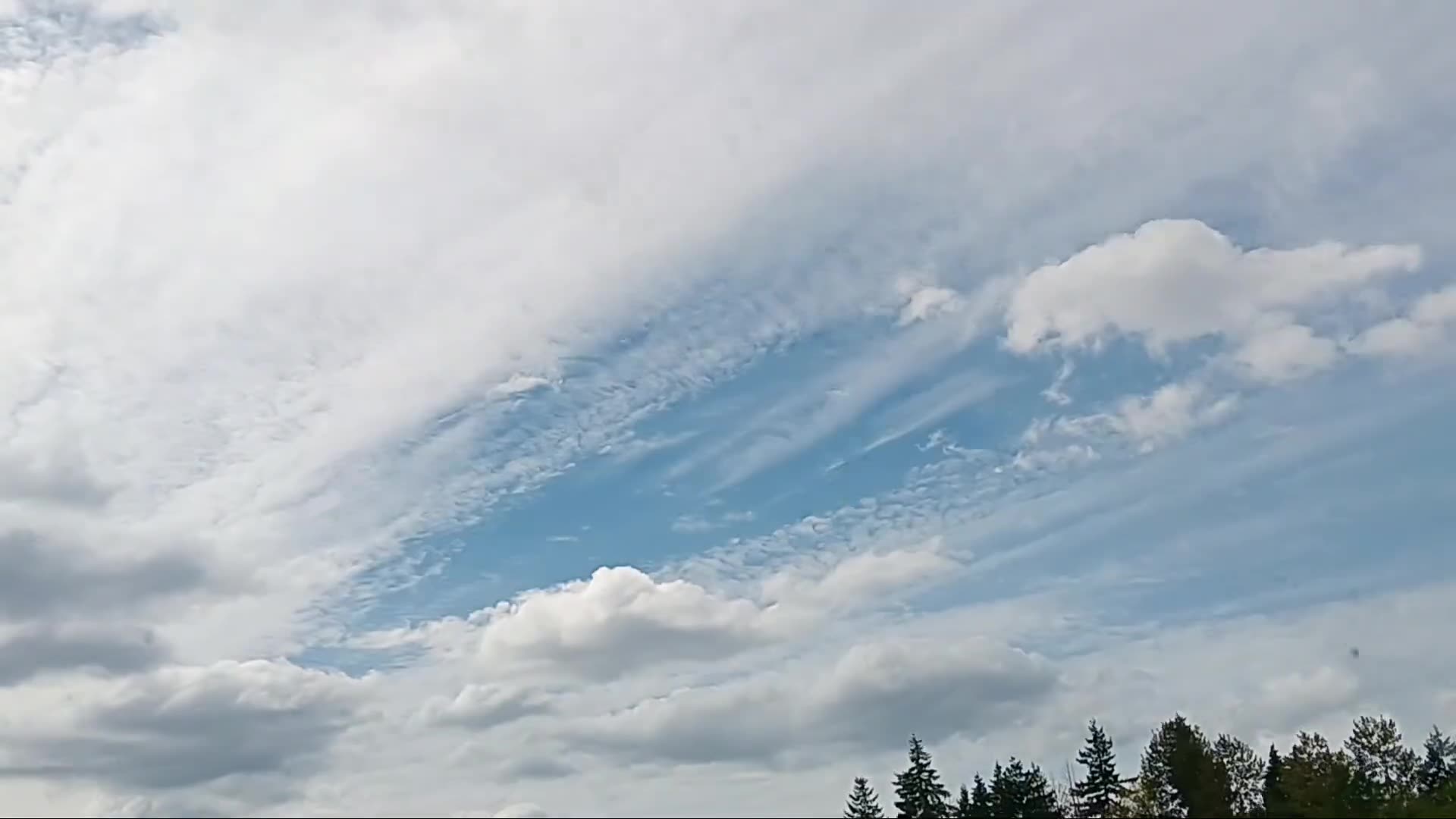 MASSIVE CHEMTRAILS CONTINUE ACROSS THE US DESPITE GOVT SHUT DOWN