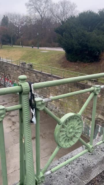 #citywalkonarainyday