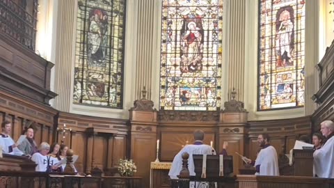 😮🎶 Experience the Awe of Evensong at St. Ann's Church! | FeedMyCuriosity