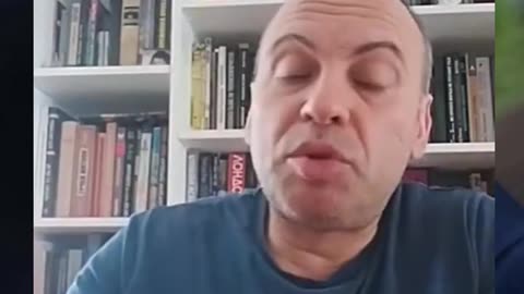 ПАПАТА Е ВМРОВЕЦ!