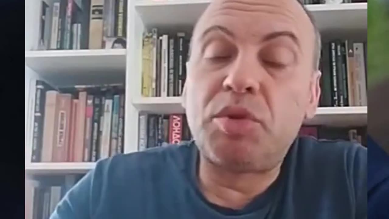 ПАПАТА Е ВМРОВЕЦ!