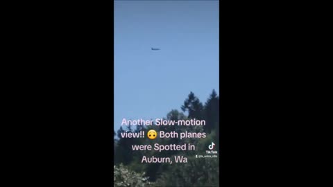 Air Plane Stuck in the Sky in Mid Air: Hovering Airplanes and real Life Glitches