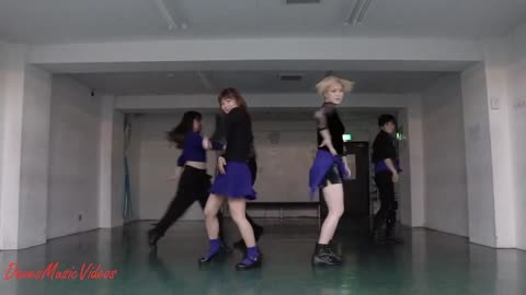 Tom Petty & the Heartbreakers. Don't Come Around Here No More