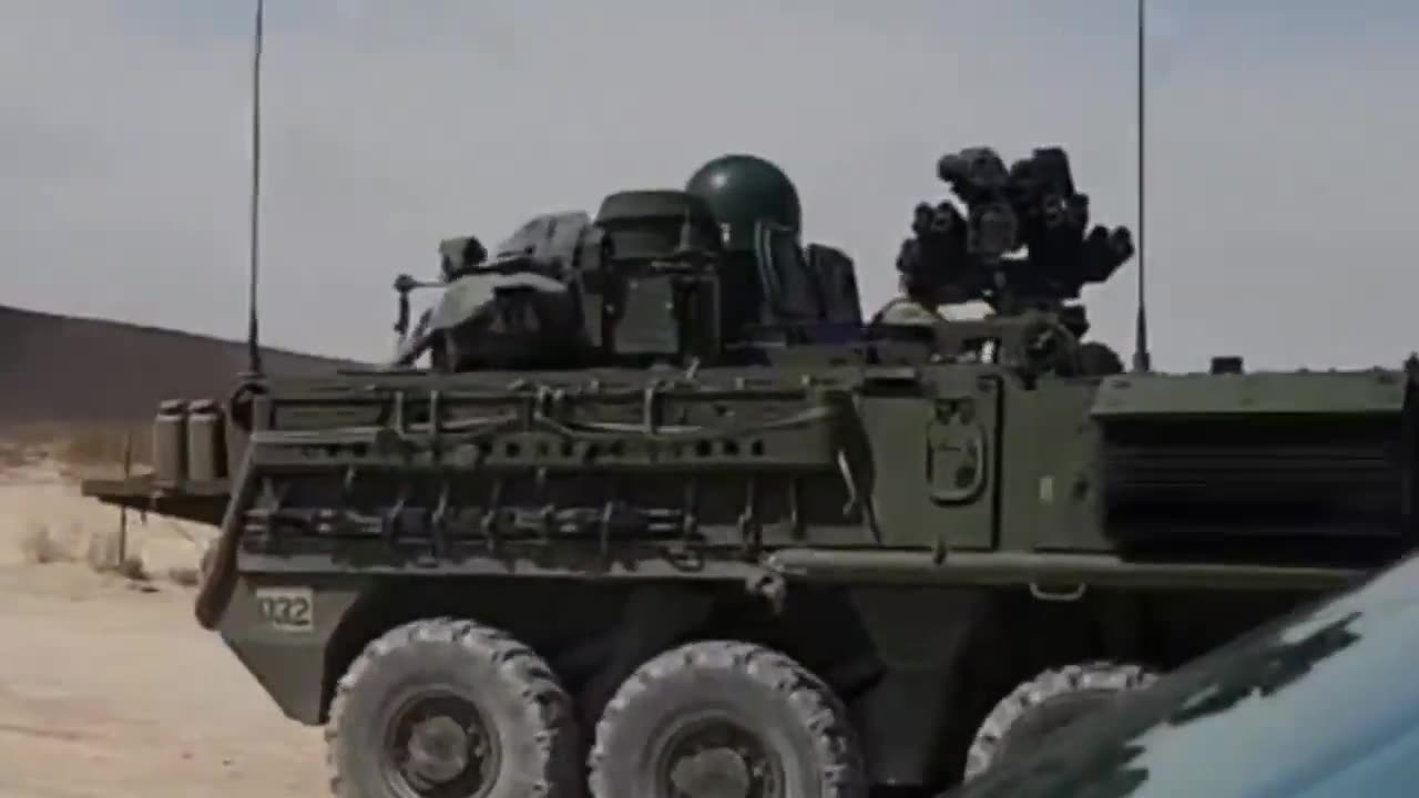 Todd Bensman - US Army M1126 STRYKERS show up in El Paso sector.