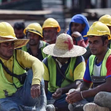 Canada to Grant Legal Status to 6,000 Undocumented Construction Workers