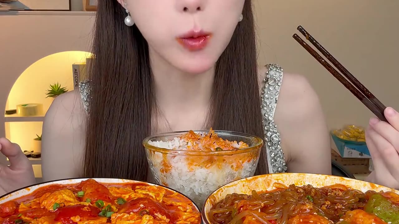 山珍海味都不如家常菜,简简单单又是幸福的一顿 #抖音美食推荐官 #妈呀太香了 #一起吃饭吧