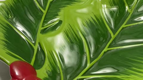 Stop & Shop: Vintage Christmas Holly & Berry Appetizer / Cookie Plate (UGC) Clean and Nice Gloss