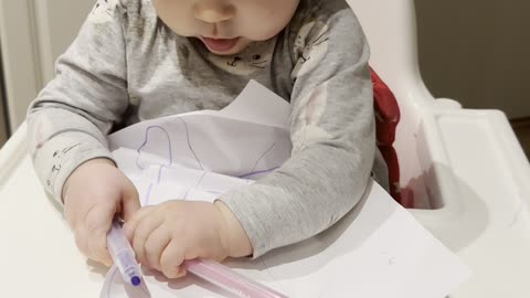 Little artist at work 🎨💕 Baby Kayla’s back with her drawing action