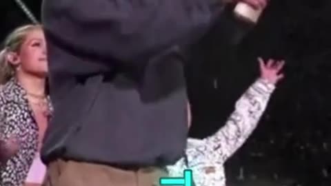 6 celebs who called out the Grammys