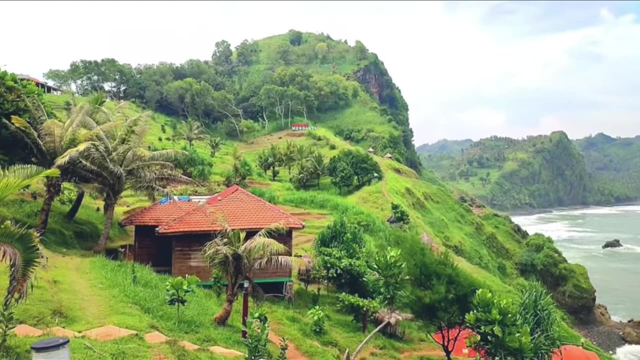 The Enchanting Beauty of Menganti Beach, Paradise in South Java