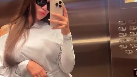 POV: you and Chromeazz in the elevator