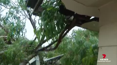 "Final Showdown: Ex-Tropical Cyclone Alfred's Wild Weather Weekend – What to Expect!"