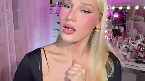 Funny italian tgirl to you