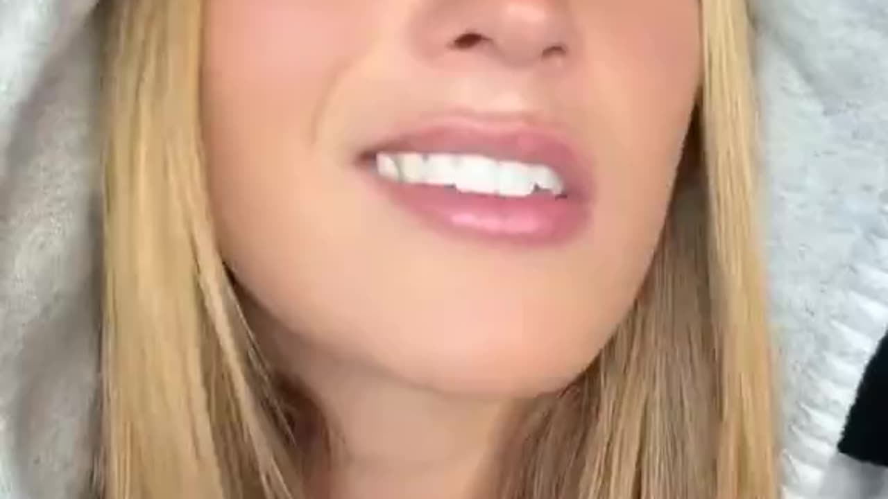 Zoomer Girl Drops Truth Bombs Throughout Based, Explicit Rant