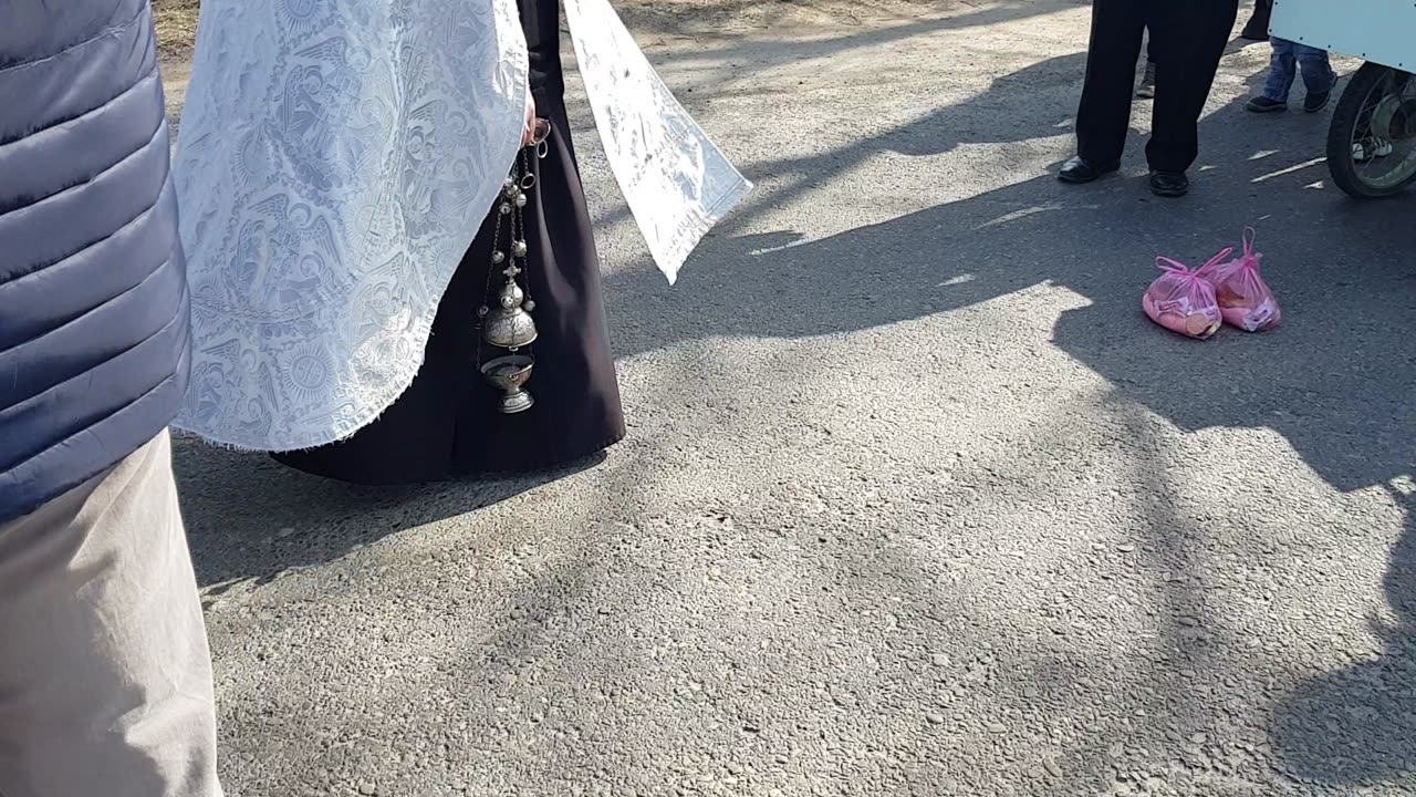 Eroul Iurie fiul lui Gheorghe Vaipan, anul de naștere 1975, a fost petrecut pe ultimul drum 2/3