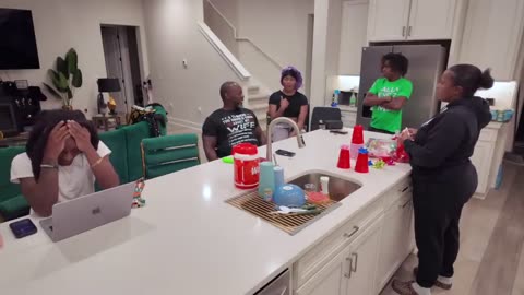 PAPA E NOT GETTING THE KIDS NOTHING FOR CHRISTMAS 😢 *SAD*