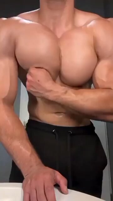 Chest workout at home 💪