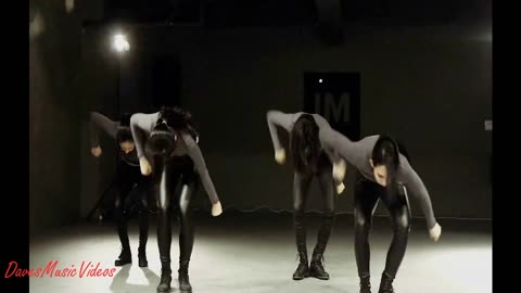 Janelle Monáe. Make Me Feel