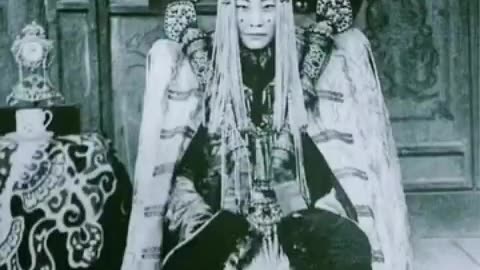 The Queens of the Tartars