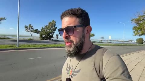 Ecuador dart frog poison. Rubio empire speech. Mette, hit deep inside Russia. Hillary give Tomahawks