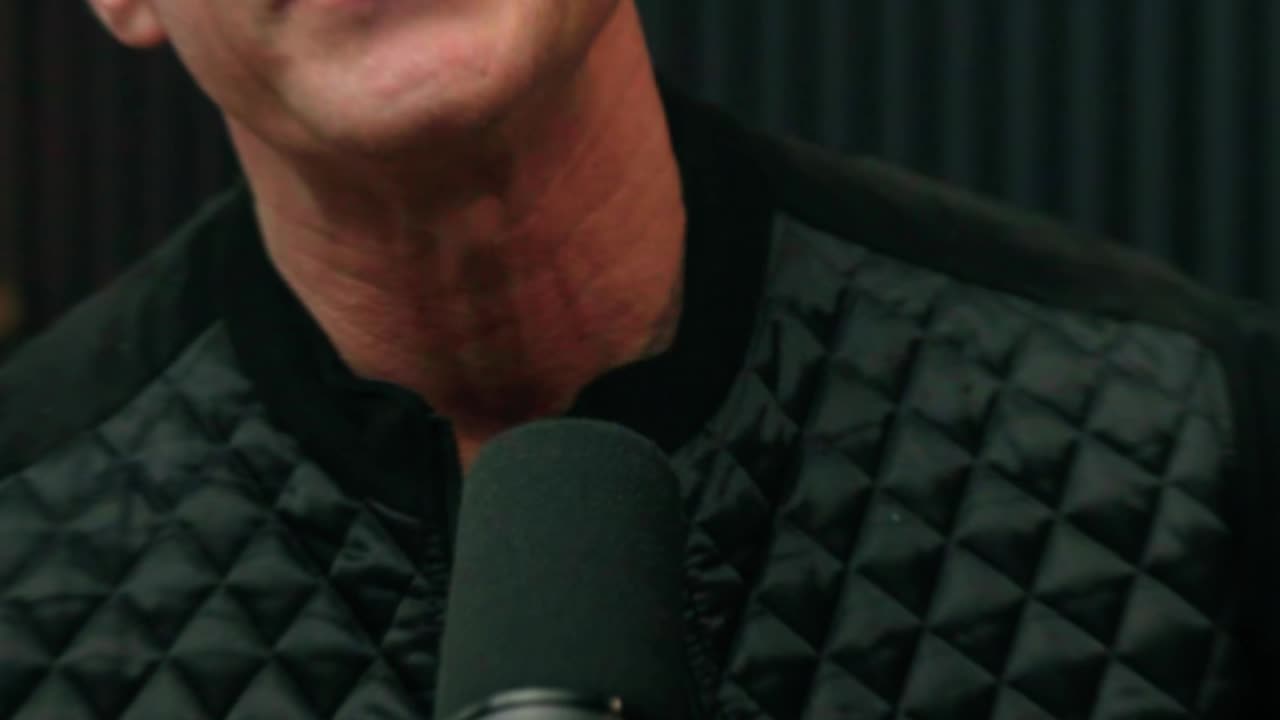 How Alcohol Destroys Your Sleep (and Health)