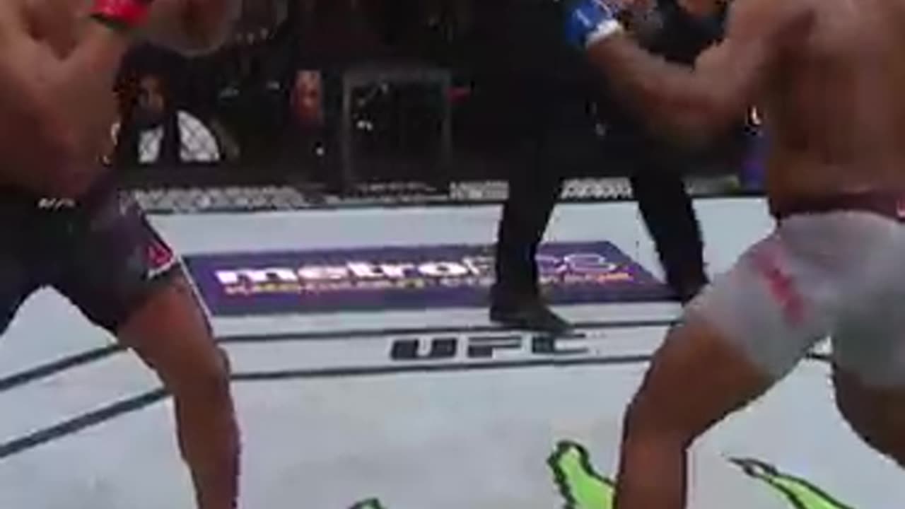 UFC Crazy Kicks | Spin, Flying & Head Kick Knockouts