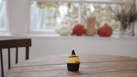 How to Find Black Forest Cupcakes in the UK: Sweet Treats to Your Doorstep