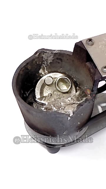 Satisfying to watch reverse video