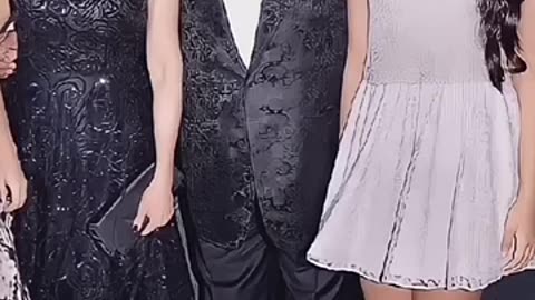 Late-Sridevi-with-Her-Younger-Daughter-Khushi-Kapoor-Lovely