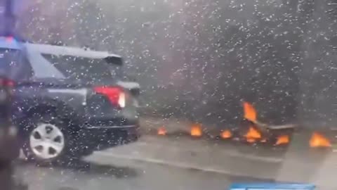 The General - BREAKING： A small plane has crashed onto a Massachusetts highway.