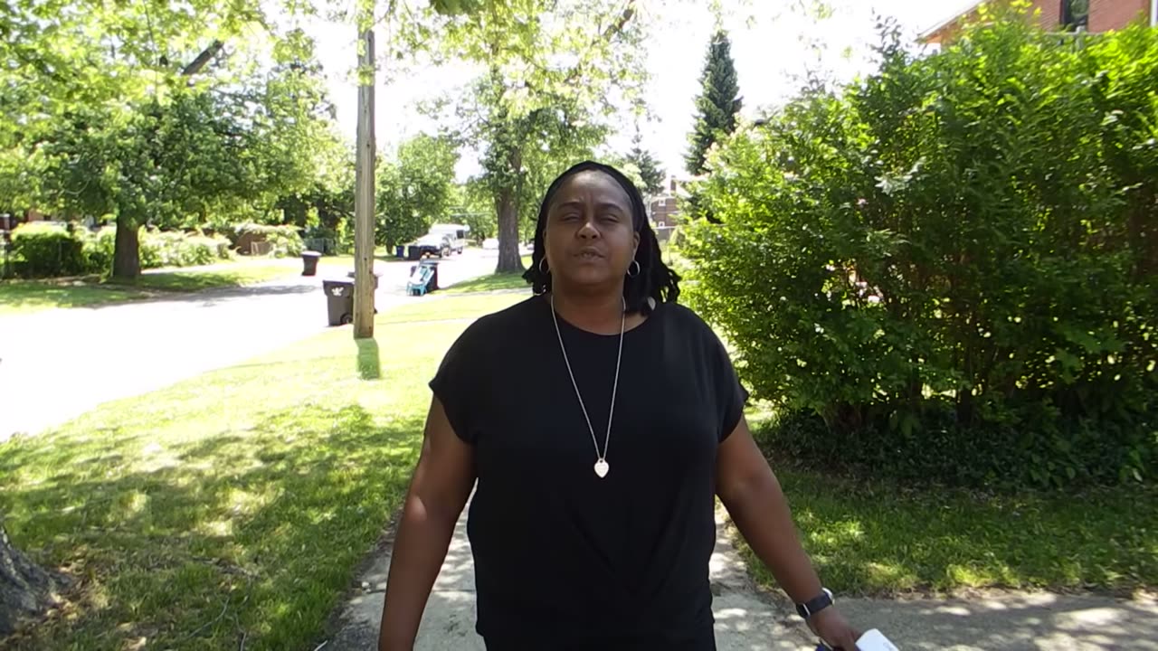 SHEA SHOW BLOOPERS WITH LATRINA ON THE SHEA SHOW