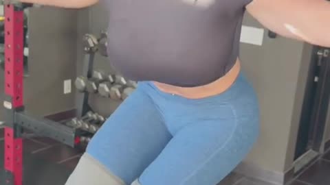 Yinyleon At Gym Workout