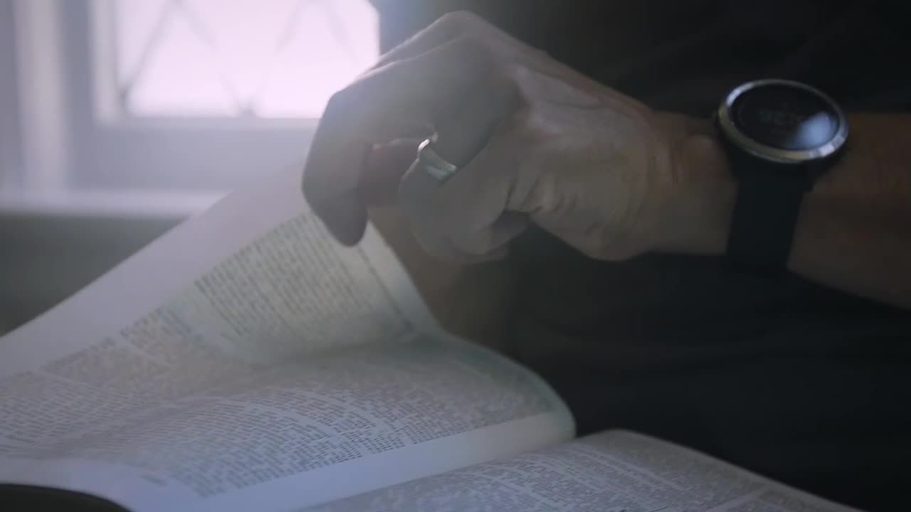 Dokter Tak Sanggup? Kenapa Kunci Kesembuhan Ada pada 'Mendengarkan'