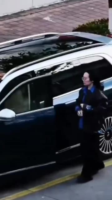 Are you impressed by China's smart cars 🧠🚙