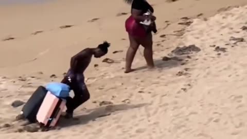 Experienced some Christmas spirit while visiting here in Florida.🌴