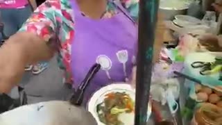He Can Cook 20 Dishes Without Even Standing Up!