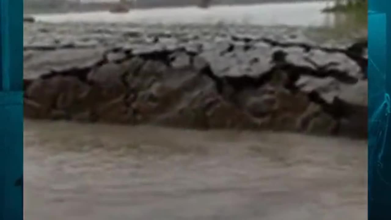 🤔👻 Can Anyone Explain This? Paranormal Activity | TheHauntingHour