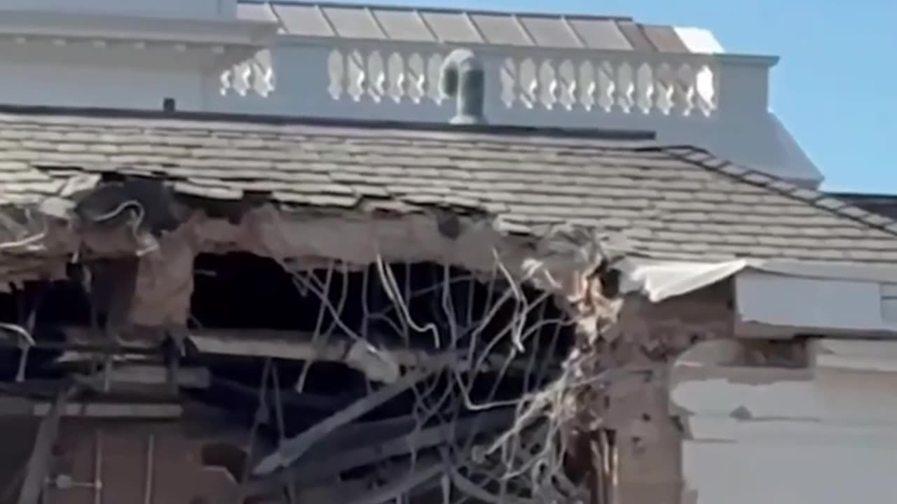 Close look at TORN-down White House walls