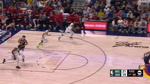 NBA - TATUM TWO-WAY PLAY ON DISPLAY 😮‍💨😮‍💨 Perfect block. High IQ lob to KP.