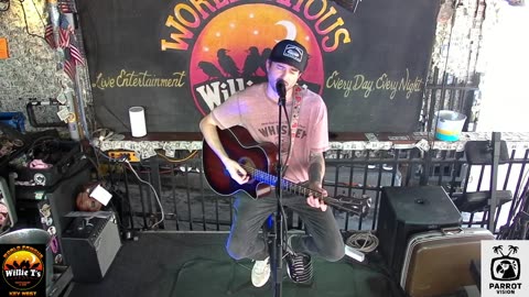 LIVE Music Everyday!