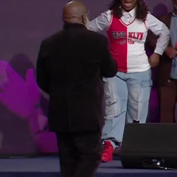 TD Jakes - Nobody wants to stay with you while in shadows and celebrate in the light