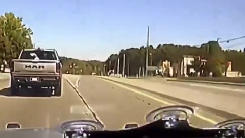 Most insane police chase you’ll ever come across.