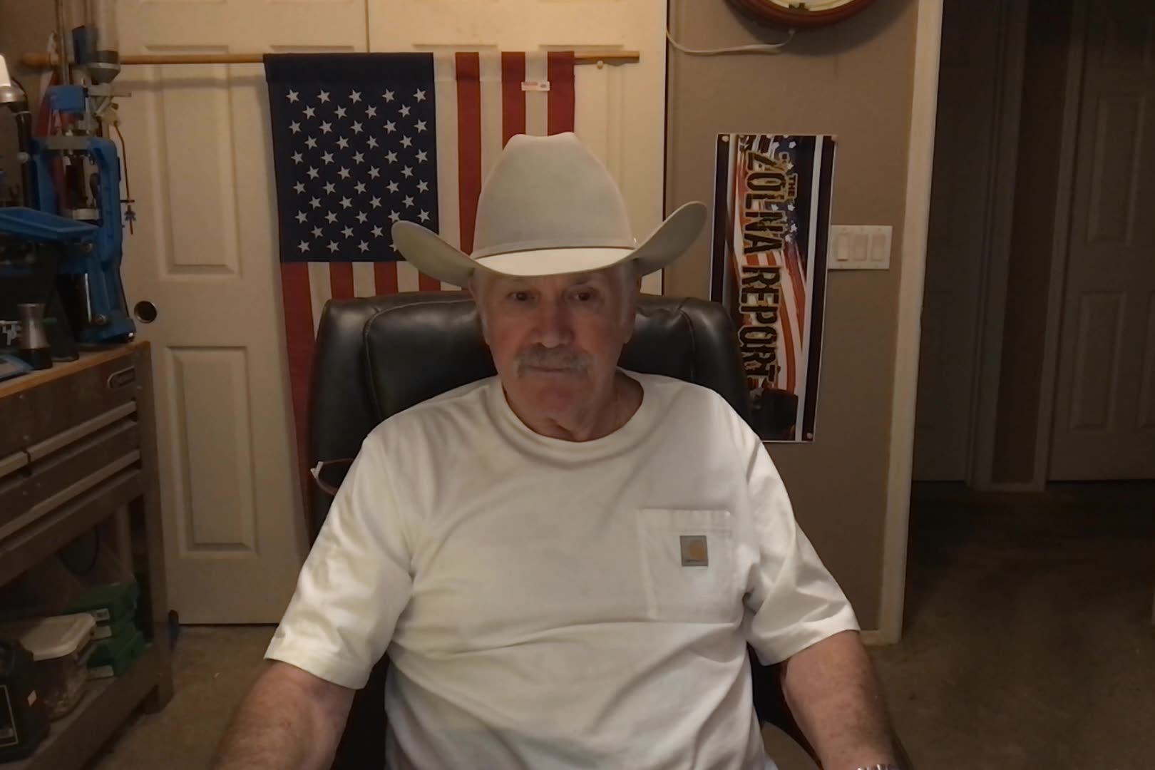 Elon Musks Cybertruck, And Tesla Semi, Are Both Worthless Vehicles!