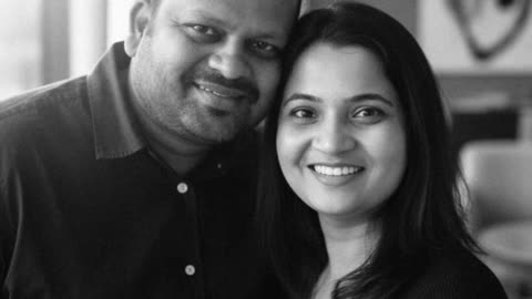 Koi keh de… keh de ja ke…” 💕✨ | Partners in every era ❤️👫 | @ London Life