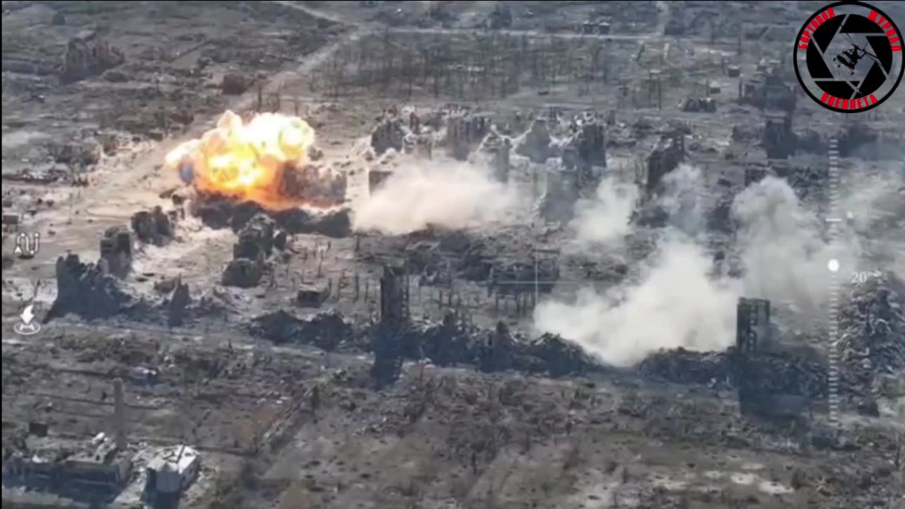 🇷🇺🇺🇦Arrival of ODAB-1500 over the ruins of Volchansk , Kharkiv region.