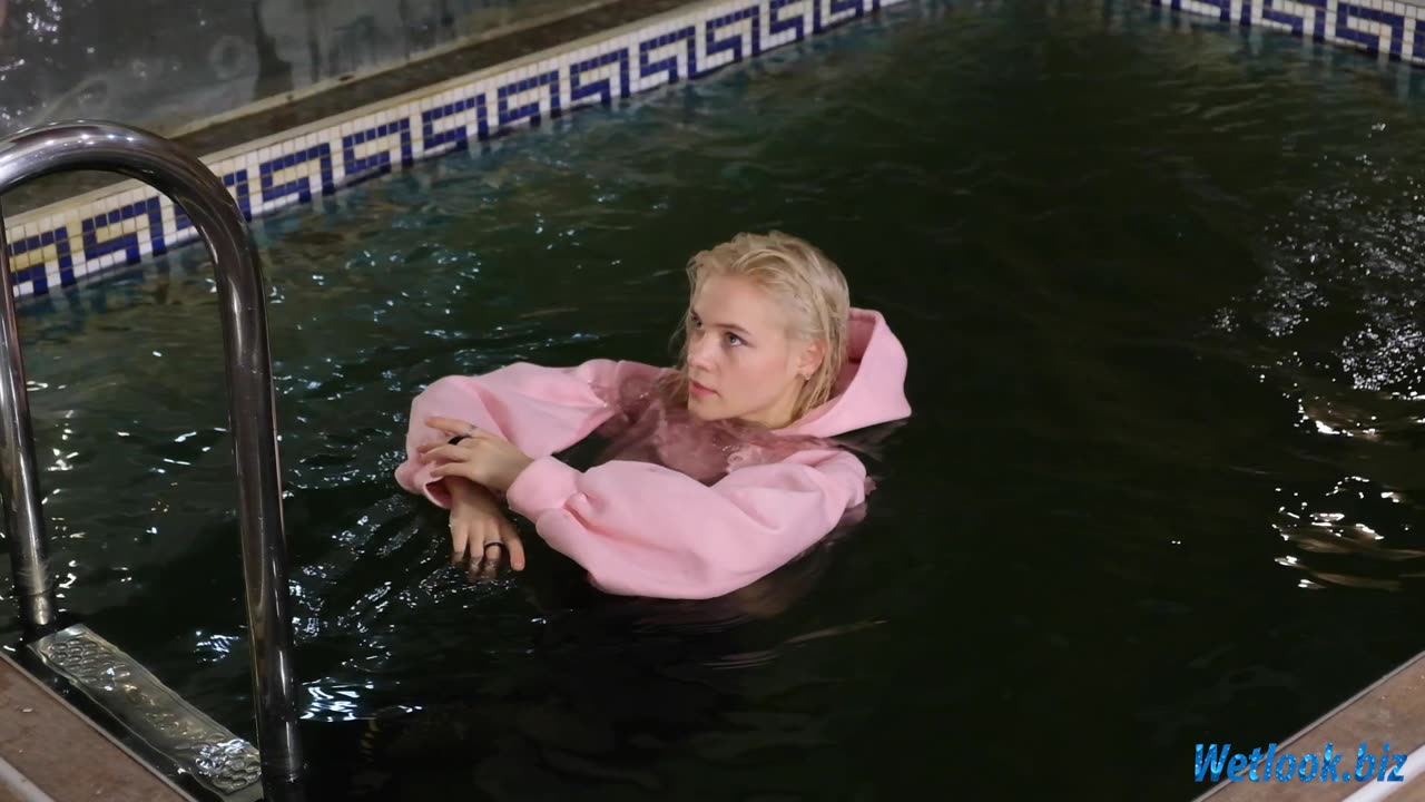 Wetlook sweatshirt
