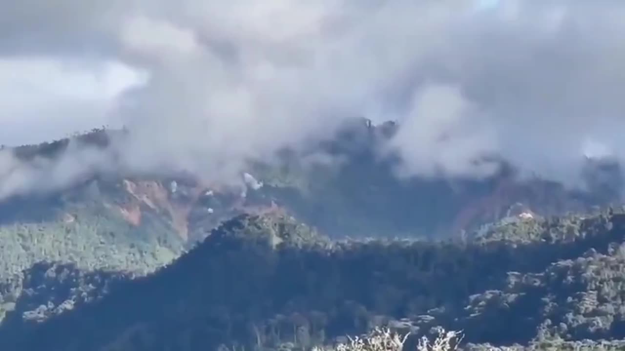 Ecuadorian Army conducted operations against "Los Lobos Cartel" positions